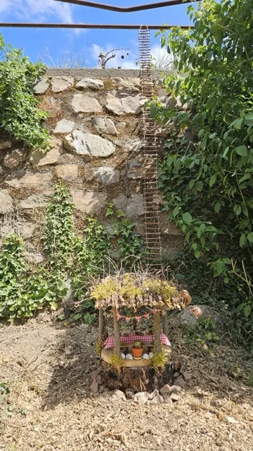 Magisches Wichtelhaus - Gesamtansicht, Naturmaterial